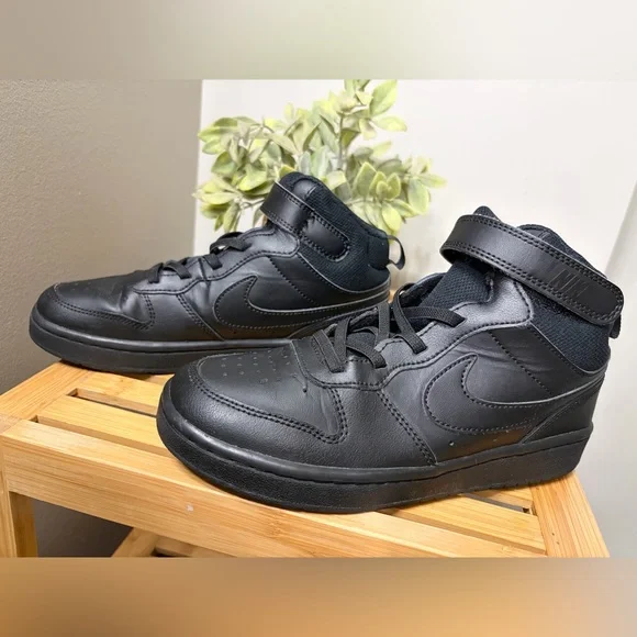 Black Nike Court Borough Mid 2 Little Kid Size 3 - Picture 3 of 8